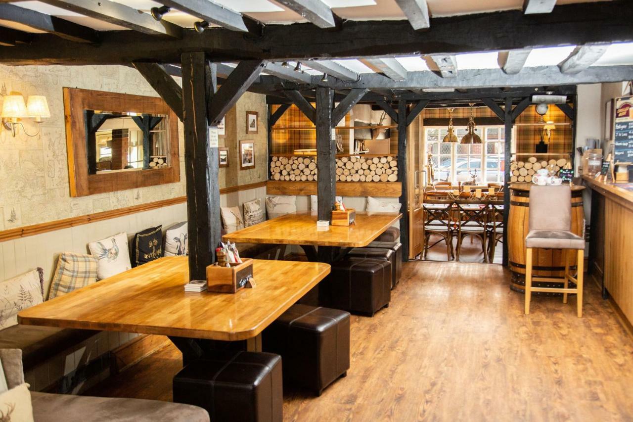 Crown Inn Marston Montgomery エクステリア 写真